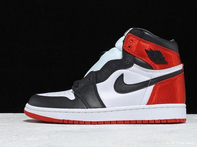 Jordan Air 1 CD0461-016 Satin Black High Toe Retro 0817